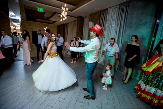 27797915 2031425153803417 8007836810476884625 o