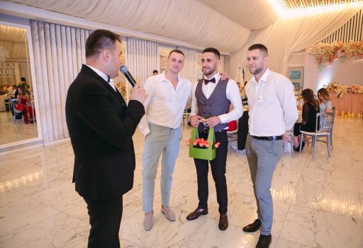 43075328 2198907850388479 7591798090923769856 o