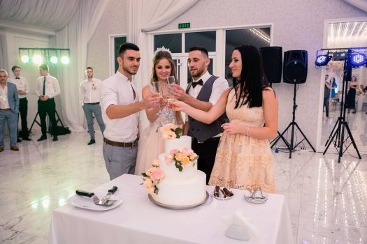 43121727 2198909343721663 2265002233915506688 o